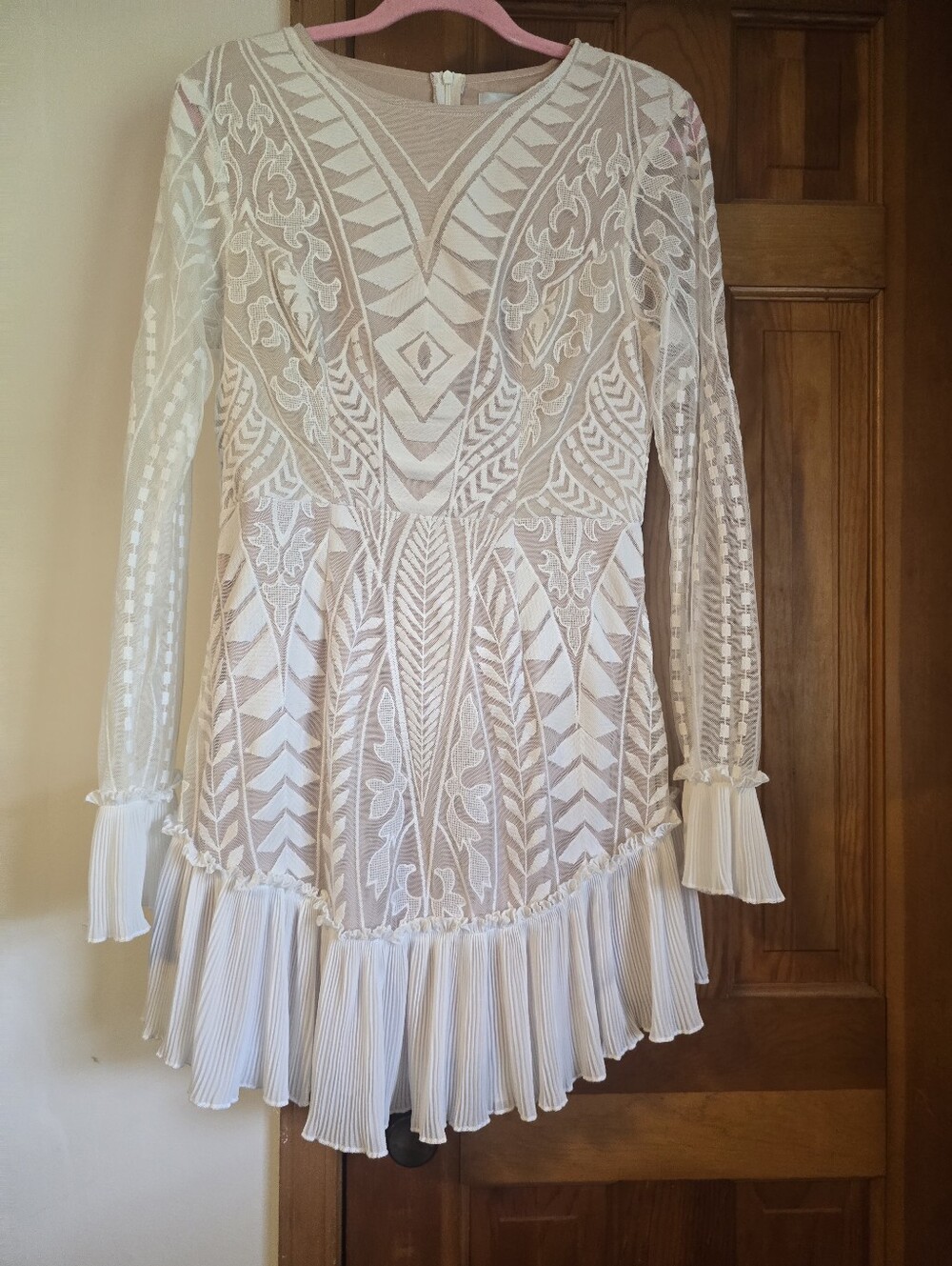 Hello Molly Ivory Lace Embroidered Long-Sleeve Mini Dress Size Large
